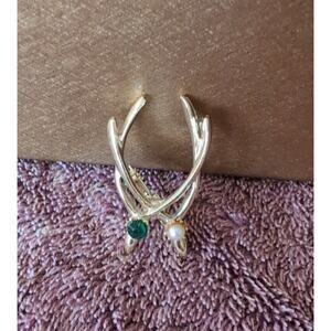 Gold Tone Faux Pearl Green Rhinestone Wishbone Brooch Pin Vintage Strand #3078